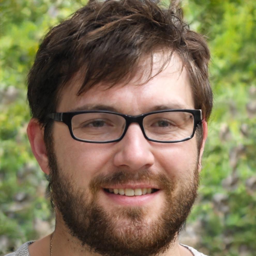 Portrait de Marc Dubois, formateur expert en gestion budgétaire